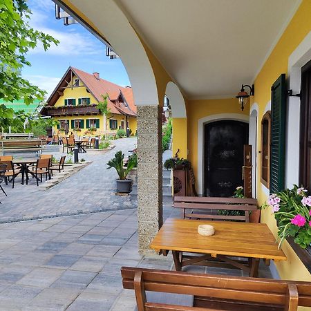 ロイトシャッハ Weingut Fellner Bed & Breakfast エクステリア 写真