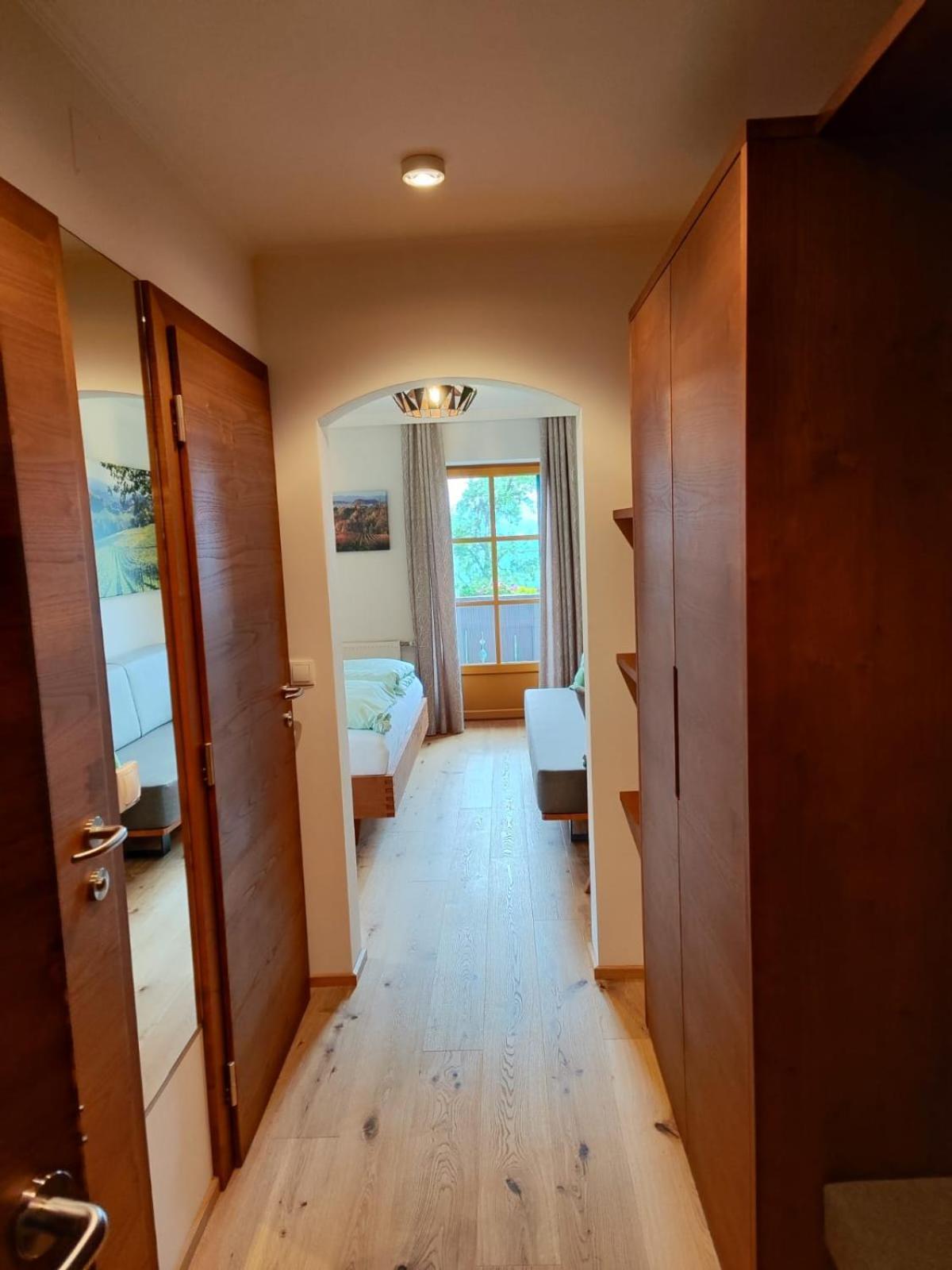 ロイトシャッハ Weingut Fellner Bed & Breakfast エクステリア 写真